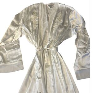 LINEA DONATELLA ⭐️ satin gown and robe set